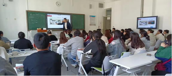 BB贝博艾弗森原官方网站《外国建筑史》课程教学范式改革公开课